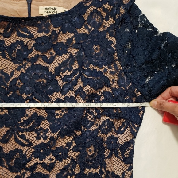 Molly Bracken Short Lace Sheath Dress Blue… - Picture 4 of 9